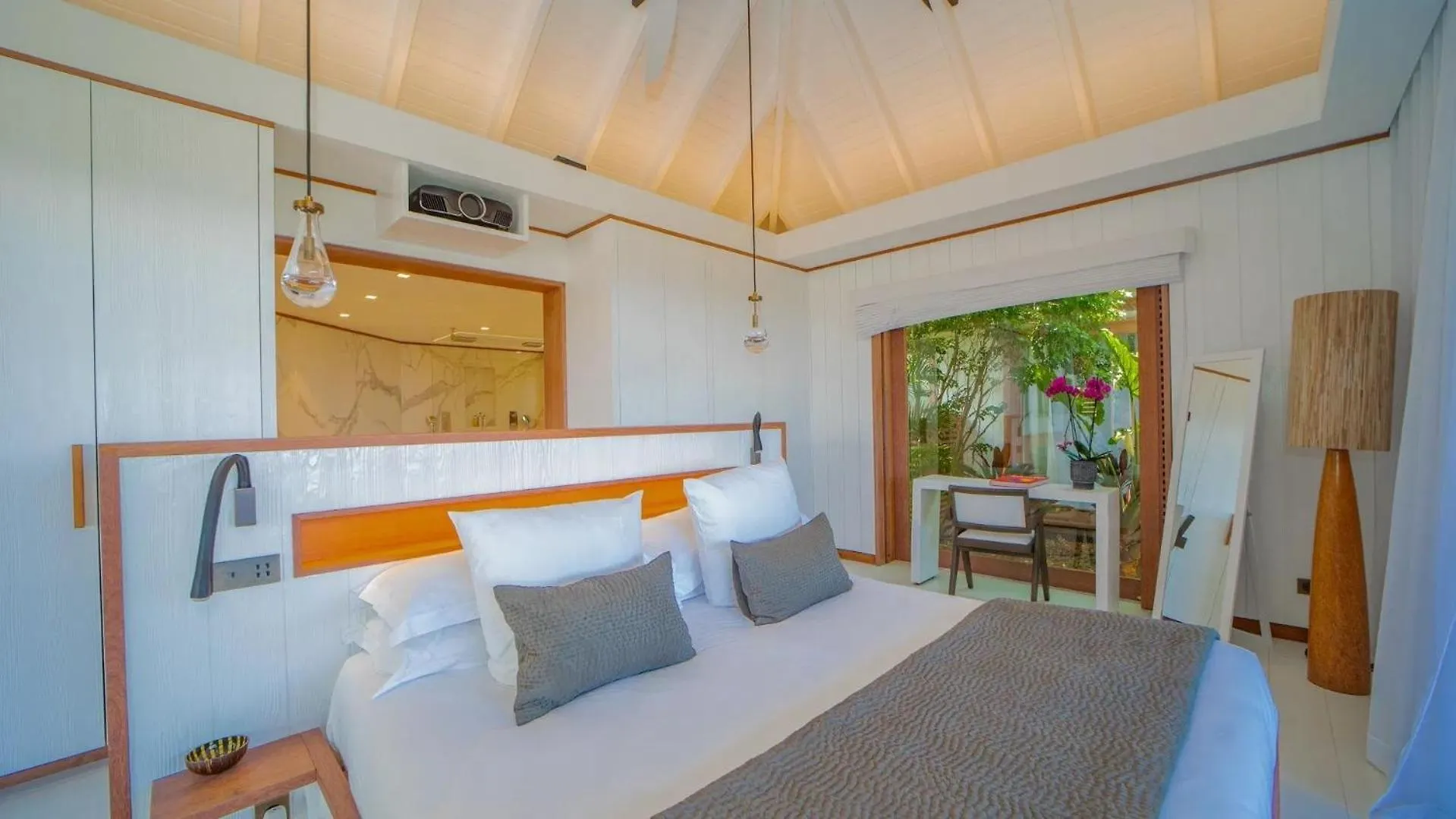 Tropical Retreat With Private Infinity Pool Villa Gustavia